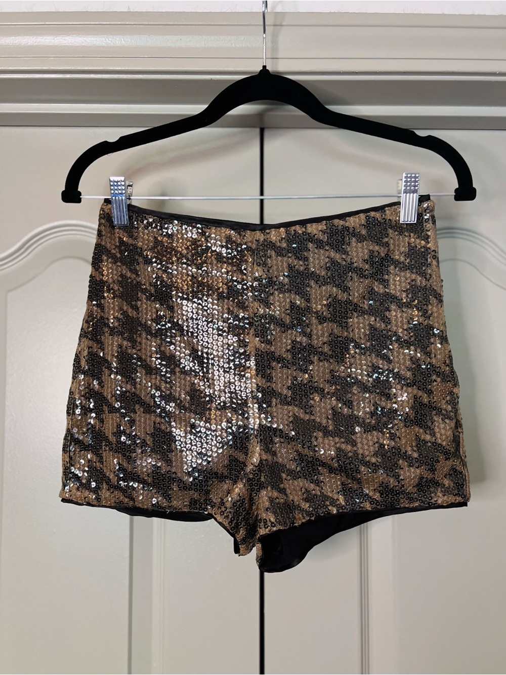 Forever 21 Exclusive Sequin Houndstooth Shorts | Black Gold Party Shorts | Small